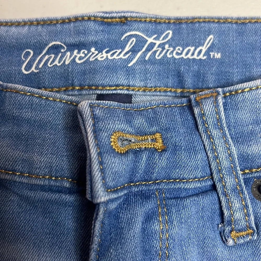 Universal thread - Picture 3 of 3